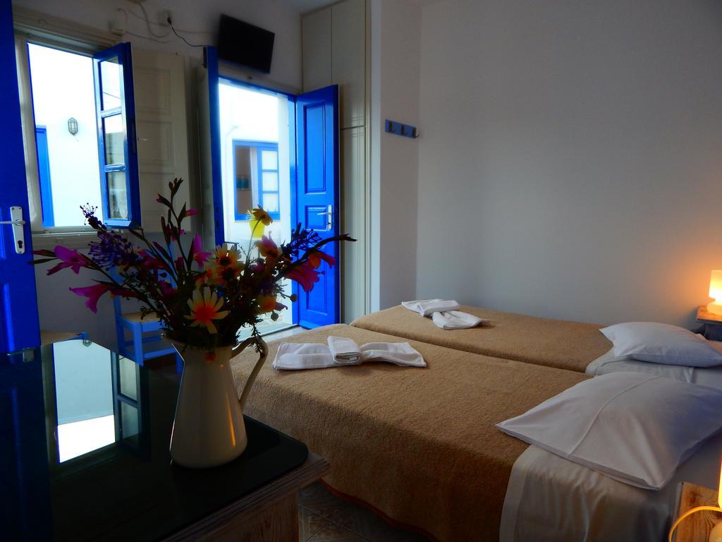 Evgenia Rooms And Apartments Folégandros الغرفة الصورة