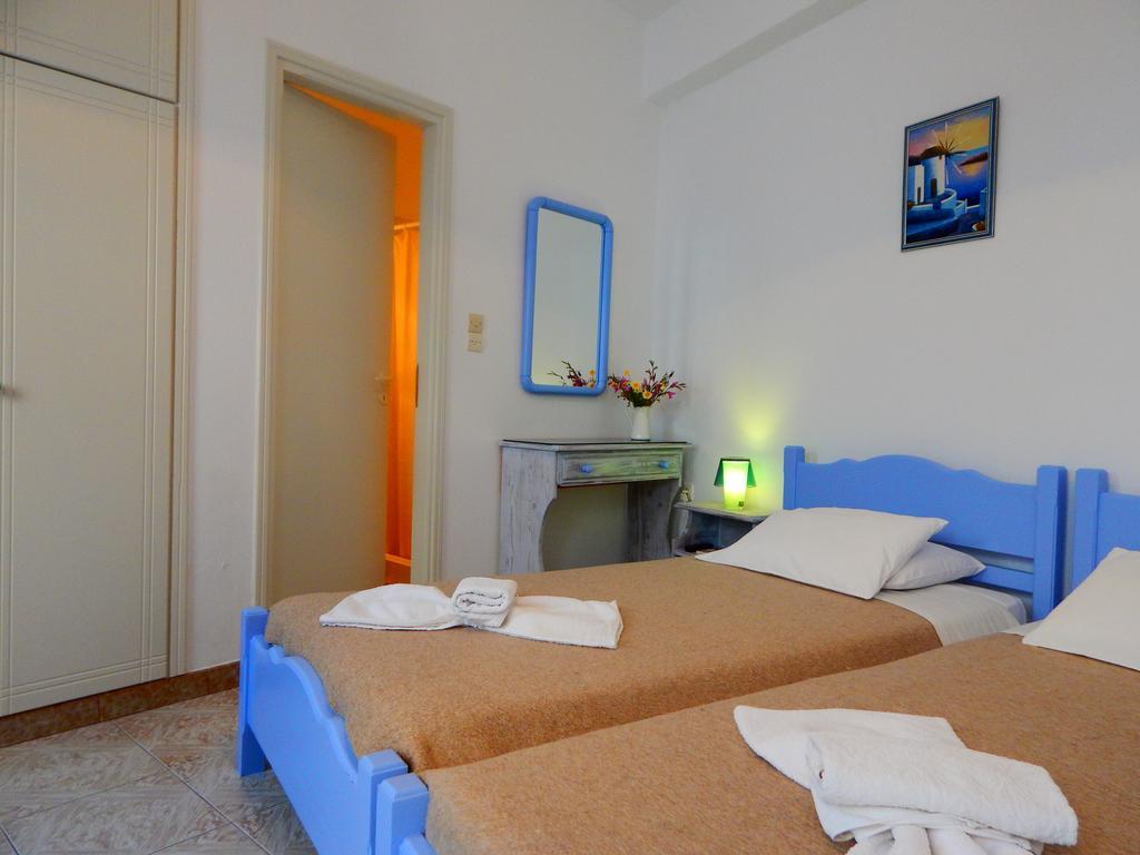Evgenia Rooms And Apartments Folégandros الغرفة الصورة