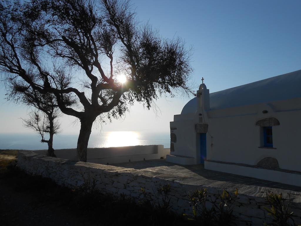Evgenia Rooms And Apartments Folégandros المظهر الخارجي الصورة